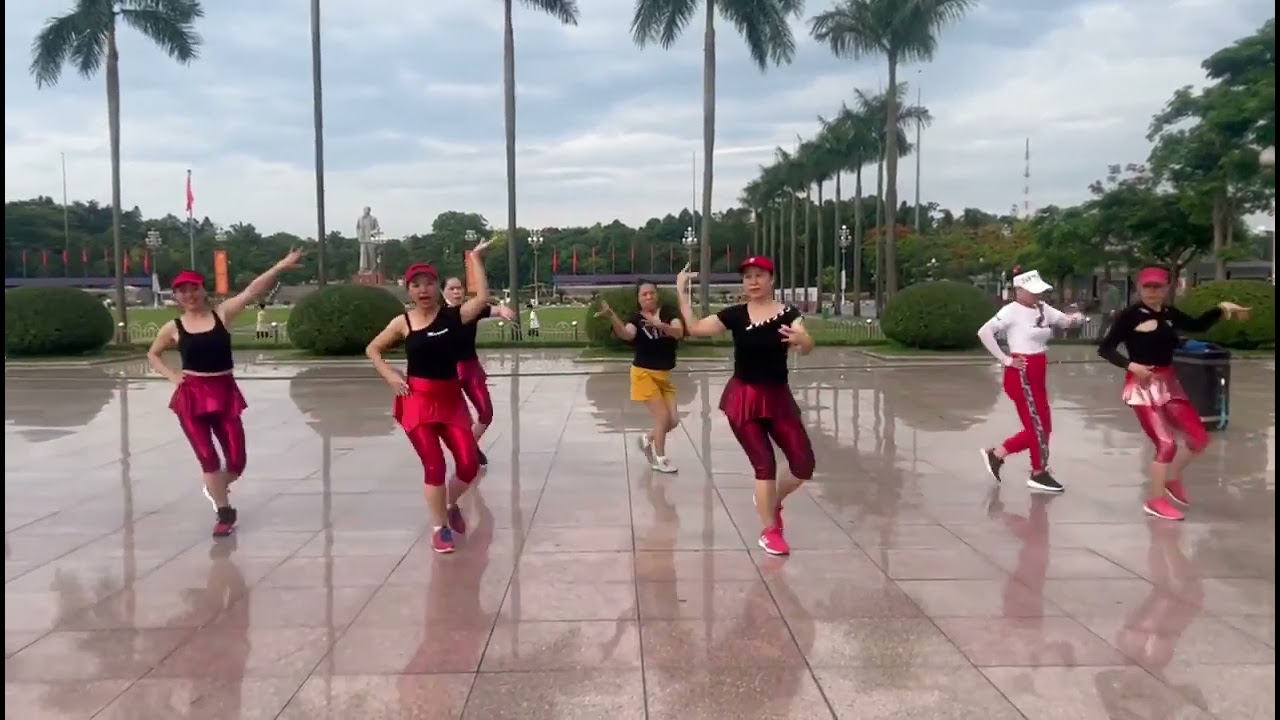 Samba Dance in Vinh City Square