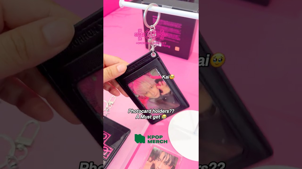 TXT 7TH YEAR Pop-up Store Tour 💜 #txt #kpopmerch #txtmoa - YouTube