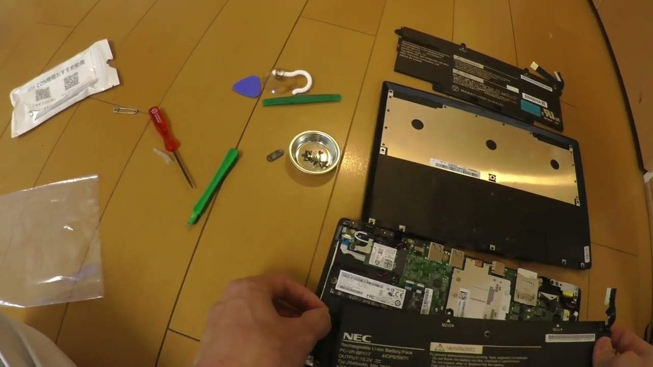 NEC LAVIE PC-GN12S78AA(ジャンク扱) ノートPCのバッテリー交換（NEC LAVIE Direct NM PC-GN12S78AA） - YouTube