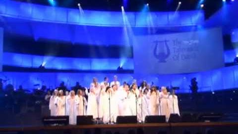 "Shackles (Praise You)" - Raahel, Estelle, Kristiina & WAF choir