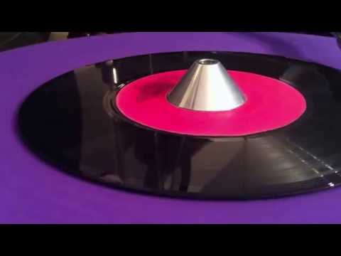Version (JUNIOR DEMUS ~ Johnny Bop,  Fresh Riddim, B Side)
