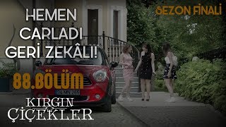 Arabasını Harika’dan kıskanan Meral!  Kırgın Çiçekler 88.Bölüm (Sezon Finali)