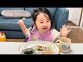 She eats EVERYTHING… but it’s still not enough ☺️