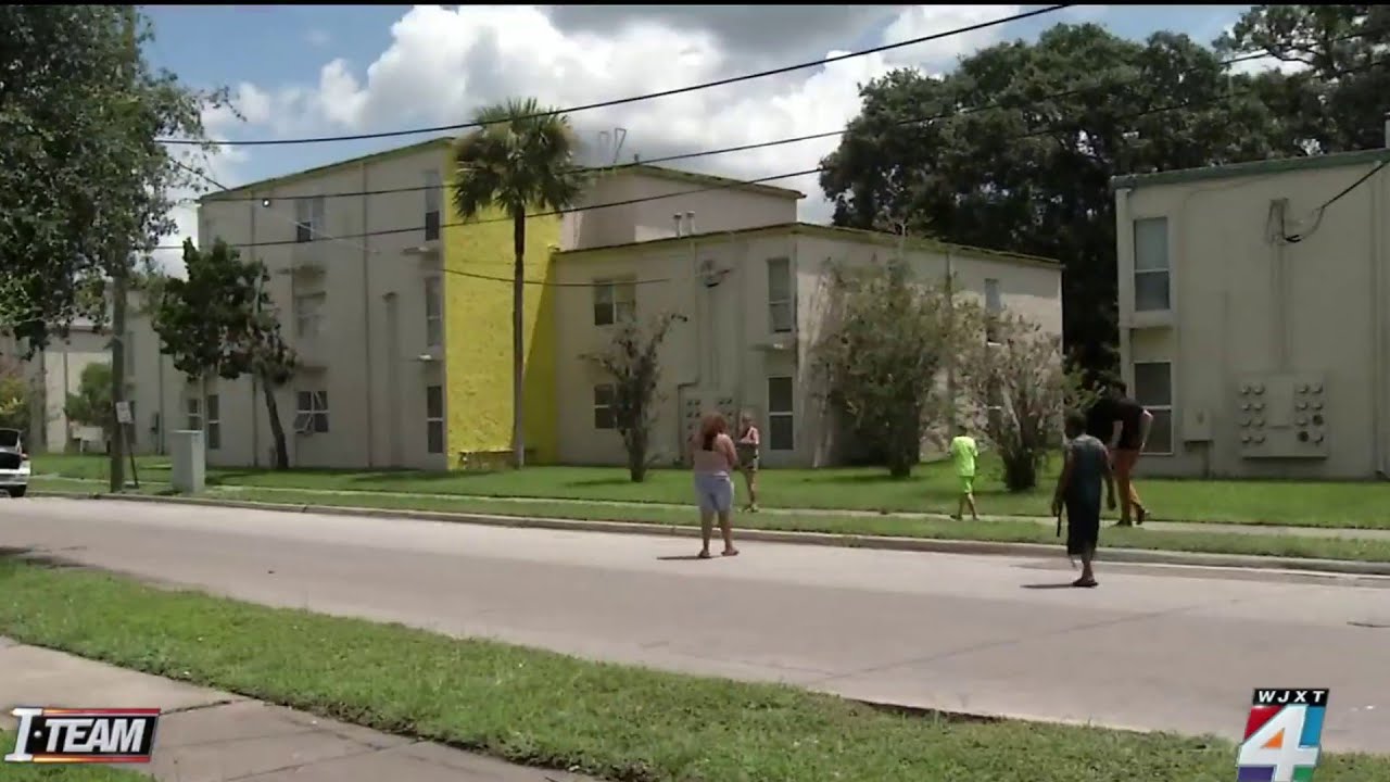 Rats, roaches, mold Grand Park apartment residents complain about