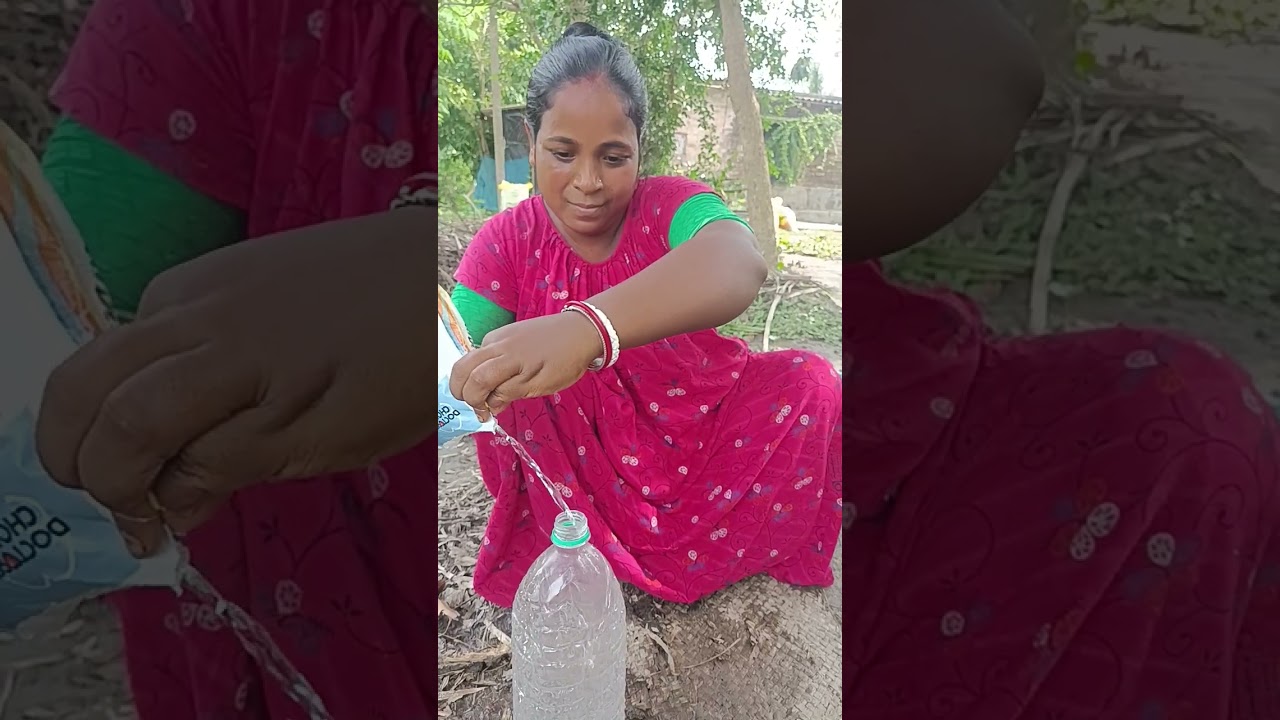 Survival Skills: easy methood saving water transfer to bottle #camping #bushcraft #water #smart