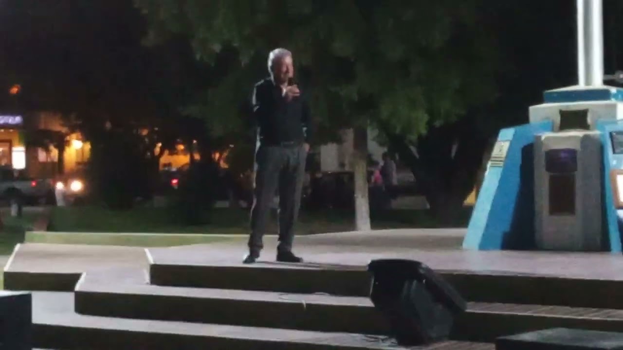 invitados por la muni de Sta Rosa del Conlara.  Mario Evelio y 25 rosas. Gracias por todo