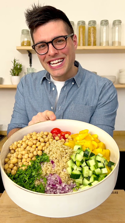 Chickpea Quinoa Salad (20 min lunch idea)