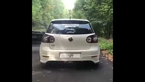 Golf 5 r32 - Spitting fire exhaust
