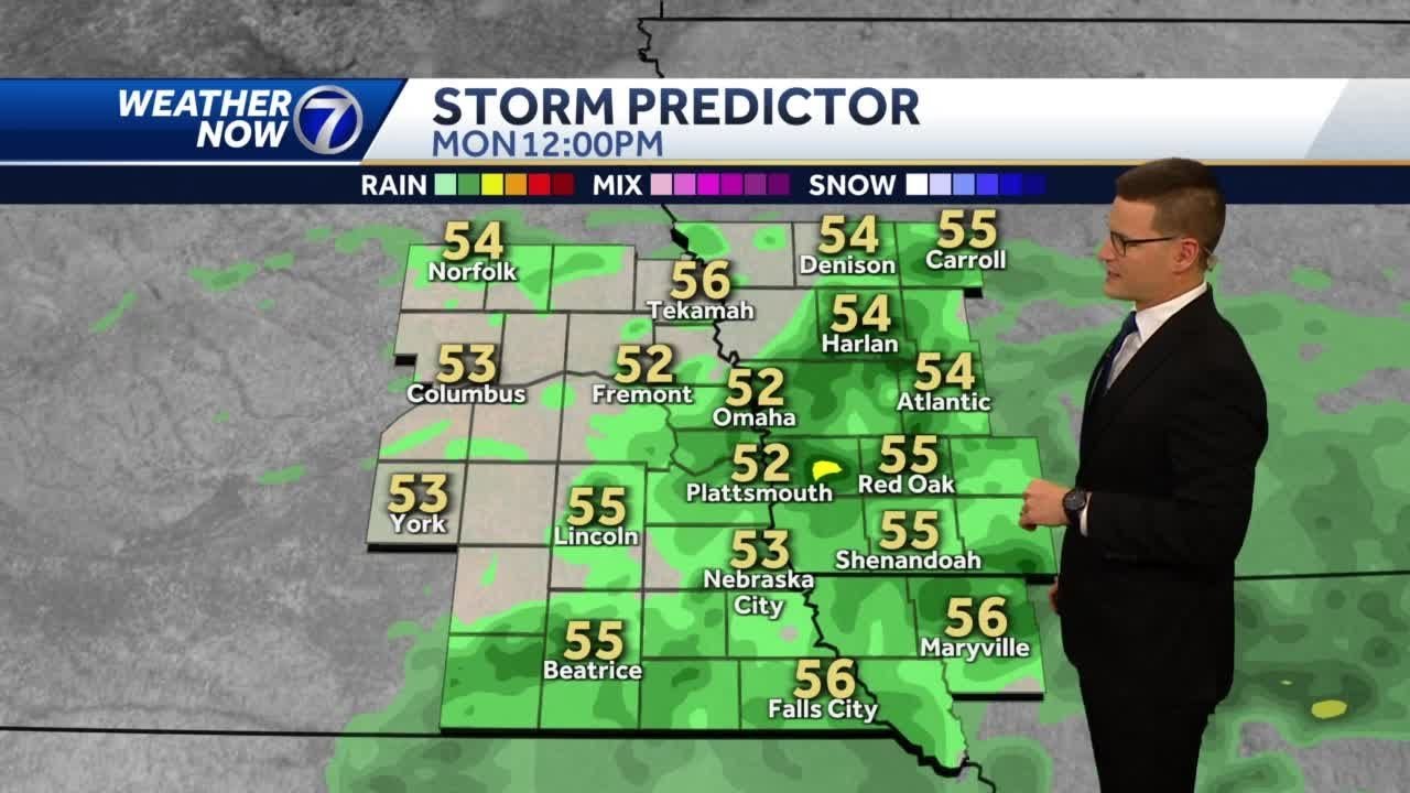 Soggy start to the week Monday - YouTube