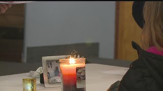Vigil held in Warren to remember suicide victims