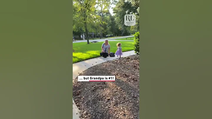 Adorable Toddler Runs Past Grandma to Hug Grandpa Instead - DayDayNews