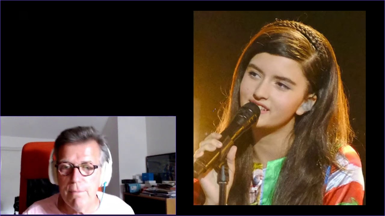 Like whom is Angelina singing ? Let's try to find out!