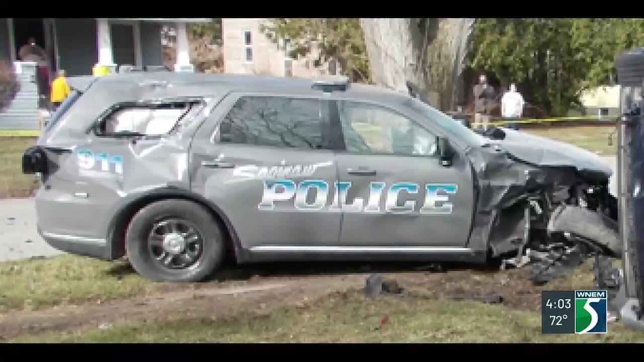 Suspect crashes into patrol car fleeing from police, injuring 2 ...