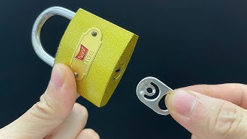 Open any lock in your home without a key in the blink of an eye with this trick!