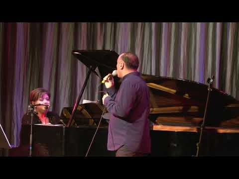 არ მყვარებიხარ არასდროს ასე. ასრულებენ თამრიკო ჭოხონელიძე და დავით არჩვაძე. კომპოზიტორი თეა ჯინორია.