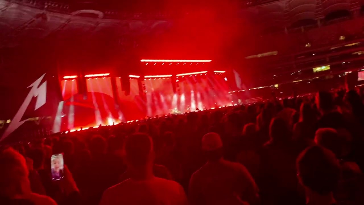 Metallica concerts are so hype! 