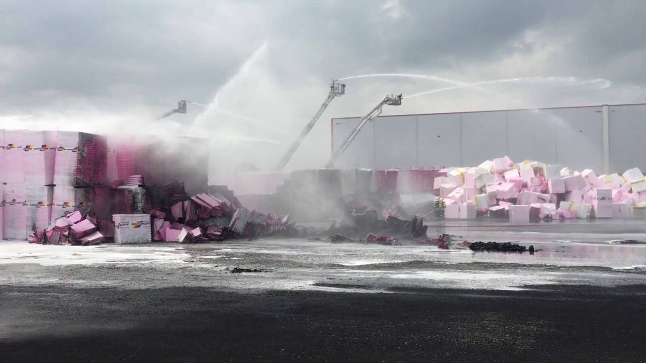 Brand Dämmstoffe-Werk Wittenberge - 27.07.2016 - Feuerwehr Pritzwalk