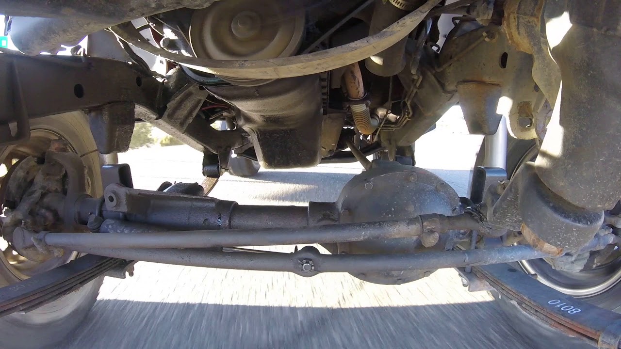 Jeep Wrangler vibration problems 🤔🧐watch the drive shaft ) 😳 - YouTube