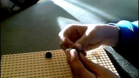 how to make a R2D2 out of legos