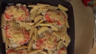 Куриные грудки с помидорами в духовке(Готовим вкусное и несложное блюдо.Для этого нам понадобится:куриные грудки(филе),помидоры,чеснок,майонез,п..., 2016-04-04T15:21:19.000Z)