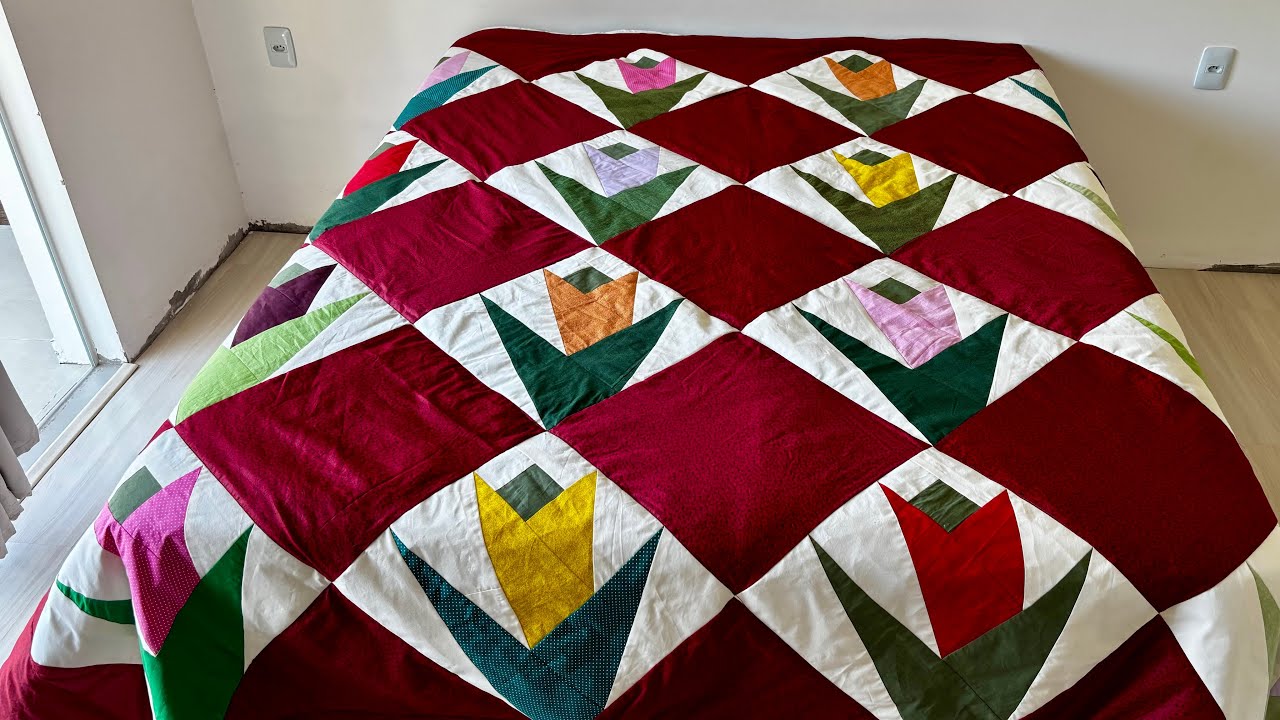 Cobre leito em patchwork tulipas 🌷 em foundation  