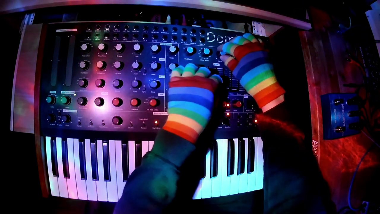 MFB Dominion 1 + Meris Mercury 7 - Paraphonic Sequence