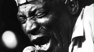 Video thumbnail of "Howlin' wolf, Smoke stack lightning, with lyrics"