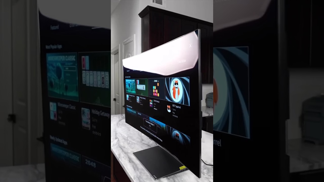 LG bendable screen #lgtv #smarttv #tv #technology #gadget #tech