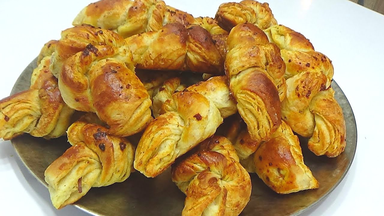 SLAVSKE PUTER KIFLICE SA ČVARCIMA: Recept koji ćete uvek iznova praviti uvek kad imate čvarke!🔝