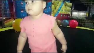 Brincando No Pula-Pula.