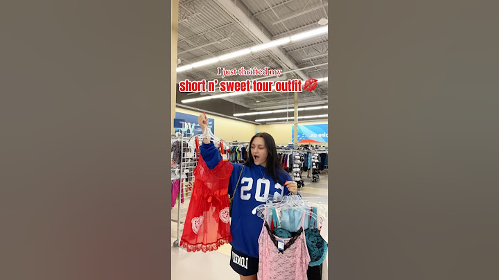 💋 #shortnsweet #concertoutfit #sabrinacarpentertour #sabrinacarpenter #thriftfinds #thriftedfashion