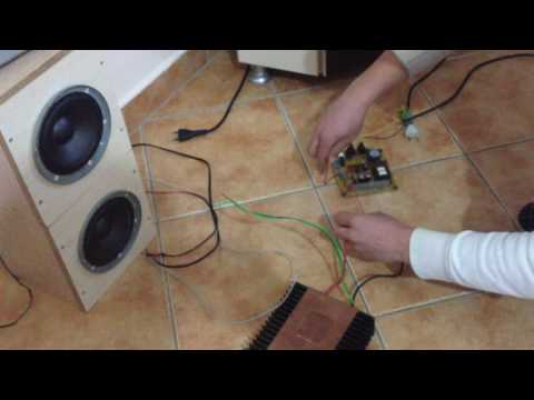 Video: Si Të Lidhni Një Amplifikator Me Një Amplifikator