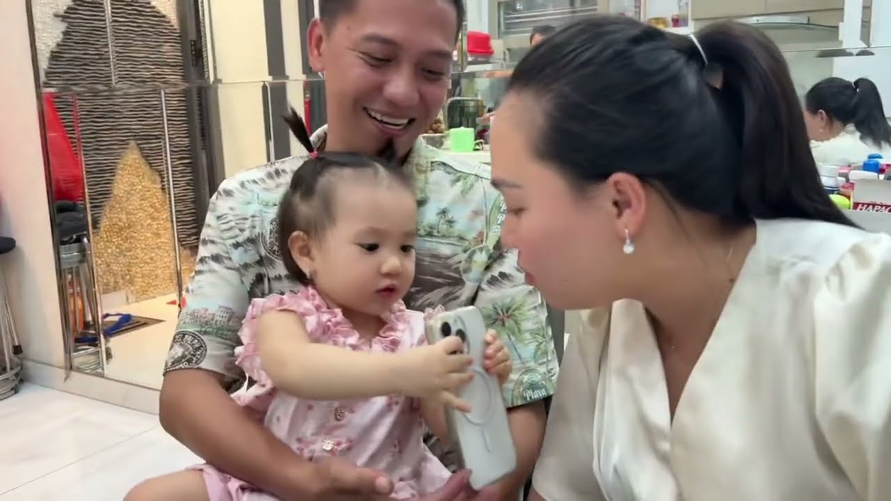 HANA MỪNG RỠ KHI NÓI CHUYỆN VỚI JADE- MẸ HÔM NAY NẤU NỒI CANH CẢI CUỐN THỊT BẰM - CÁ HEO KHO TIÊU