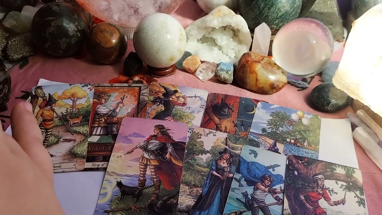 ♥️Namimiss ka nya. Pero paano nya gagawin ang magparamdam kung.... #tarot