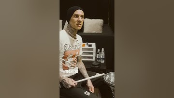 The six stroke roll is an example of how Travis Barker incorporates rudiments into blink-182’s music