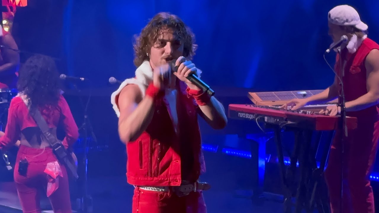 Benson Boone Live @iHeartRadio @1027KIISFM Jingle Ball 12/06/24 Los Angeles, CA 4K FULL Set