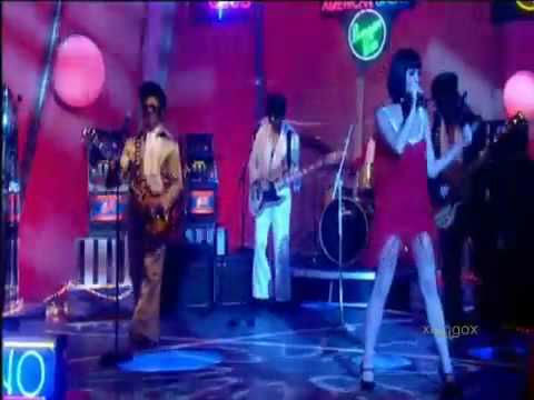 Katy Perry - Waking Up In Vegas (Ant & Dec's Saturday Night Takeaway)