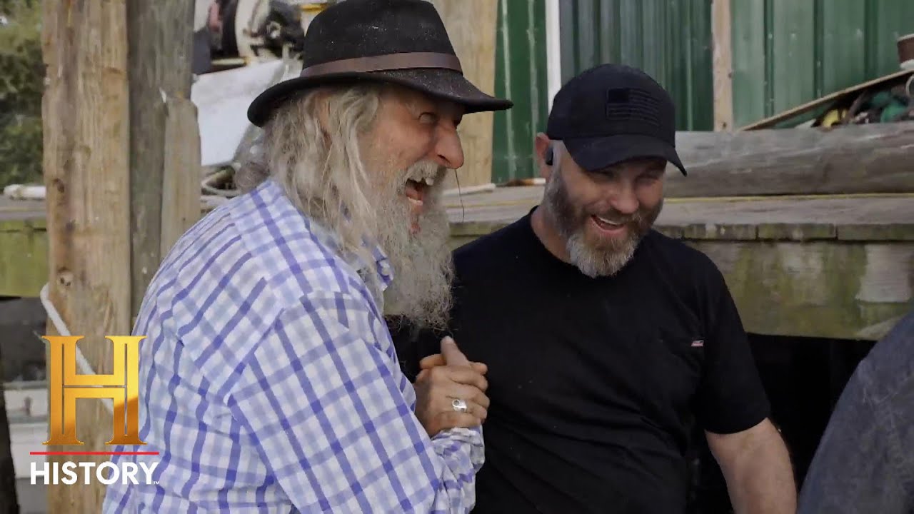 Mountain Men: Eustace Faces CRITICAL Repair for Decaying Boat Dock (Season  12)