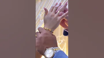 شاهد عريس شلون يلبس عروسته خاتم الخطوبة 