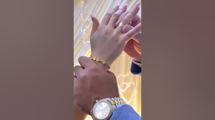 شاهد عريس شلون يلبس عروسته خاتم الخطوبة