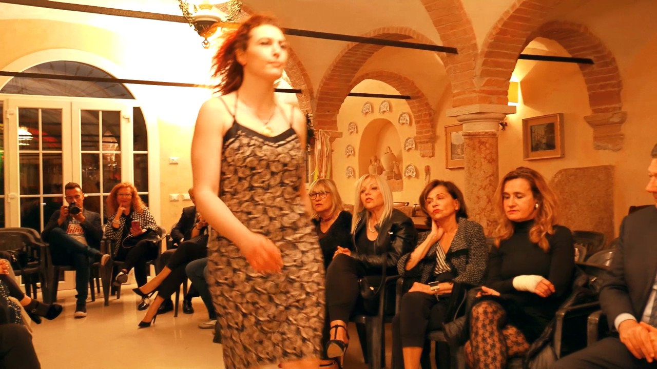 All That Vintage (for MOBILE)! Sfilata moda vintage anni 50, 60, 70.