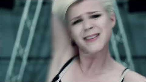 Robyn - Dancing On My Own