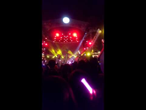 12/31 2014高雄夢時代跨年 五月天-入陣曲