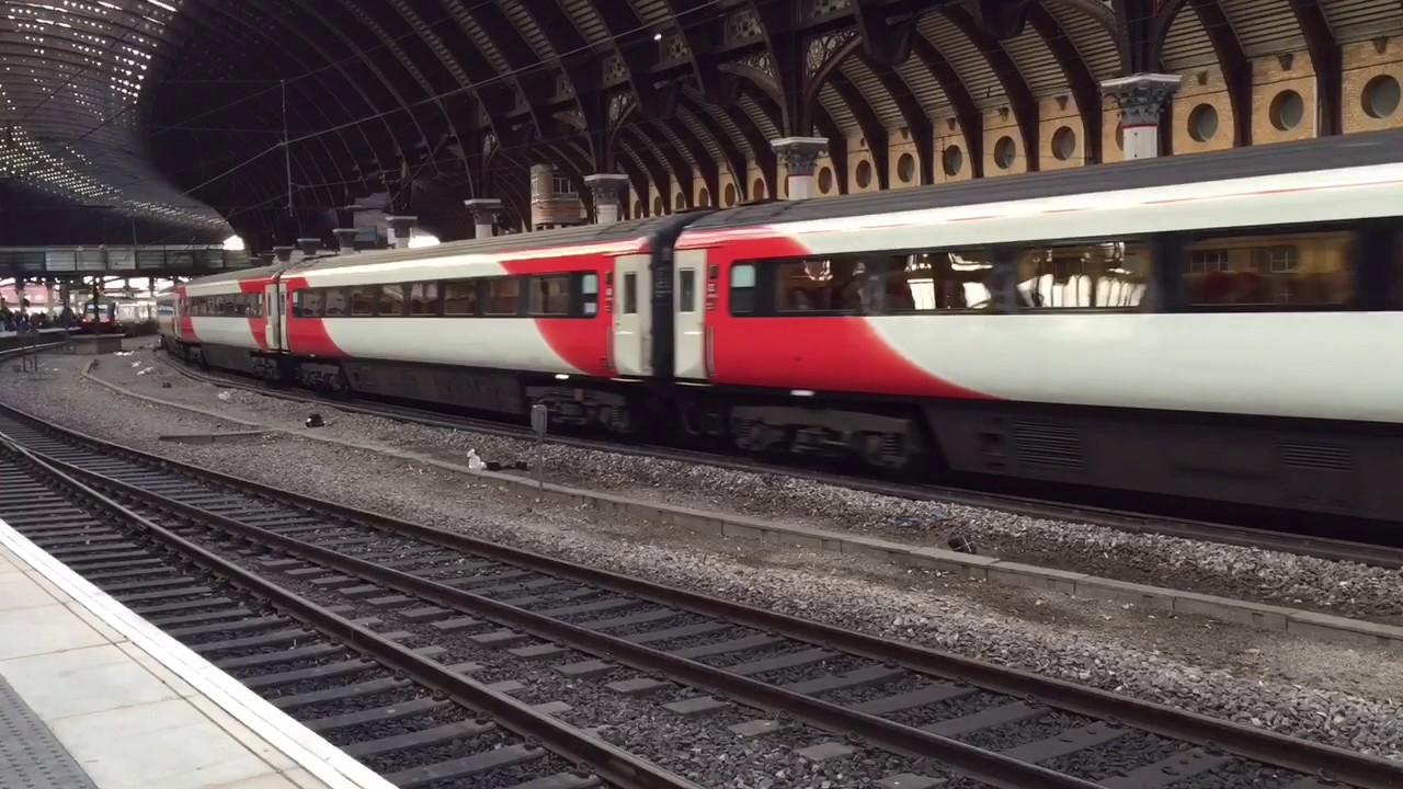 VTEC 43238 'NRM 40' & 43208 1Y24 at York 4/12/16