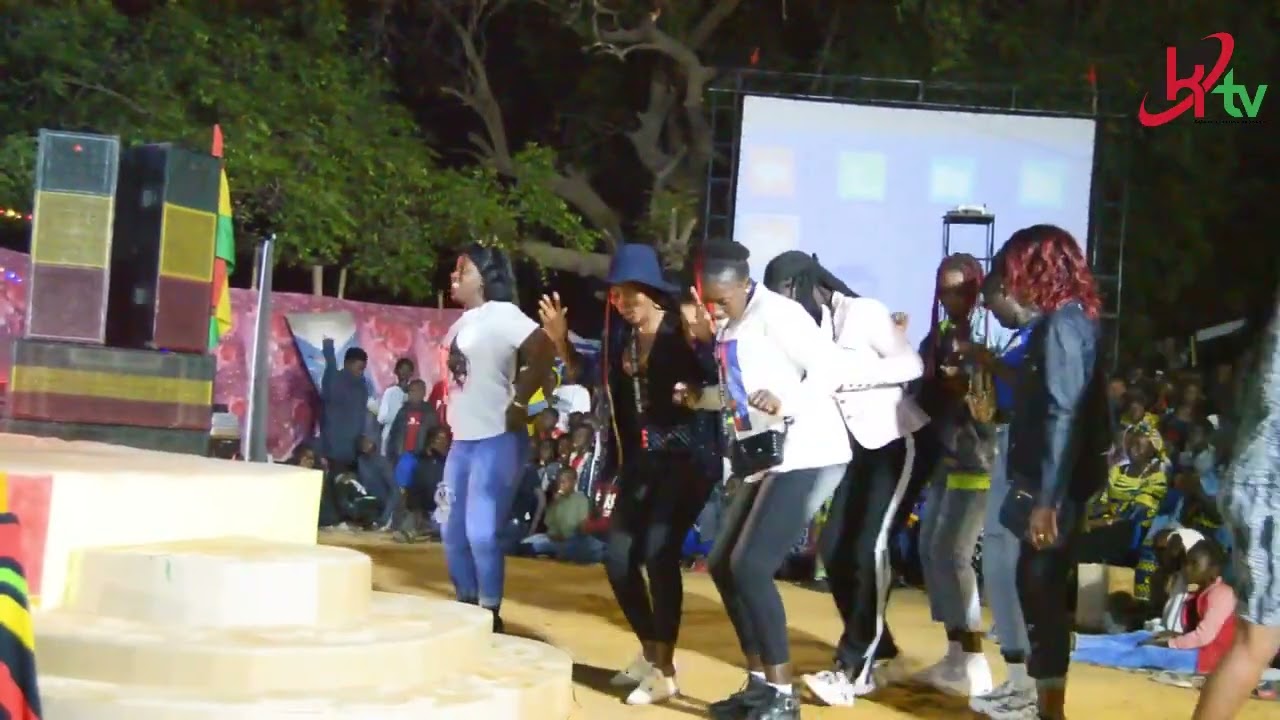 GRAND CARNAVAL DU SUD  IBOU NADIAALO part 1