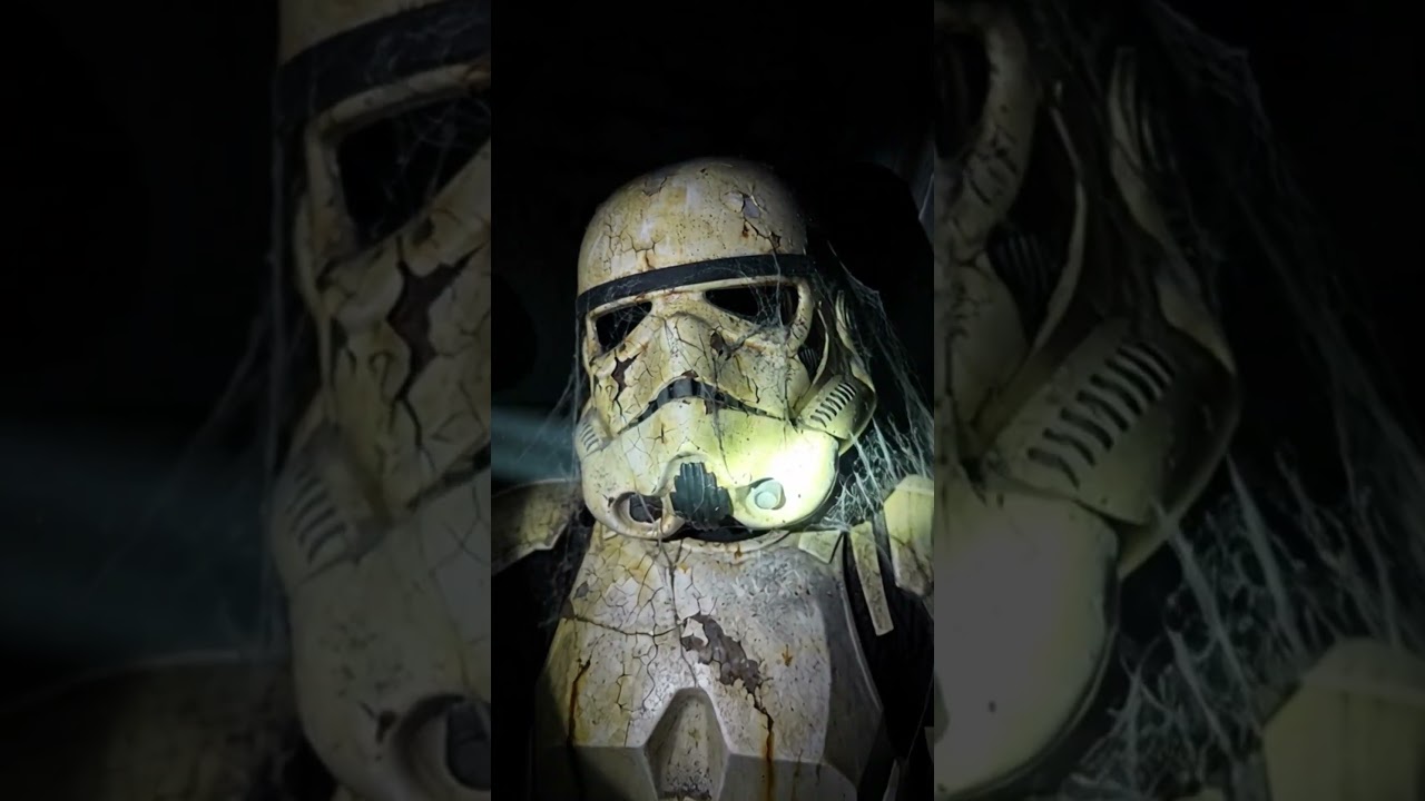 I found a lost Stormtrooper... 😨 (Star Wars)
