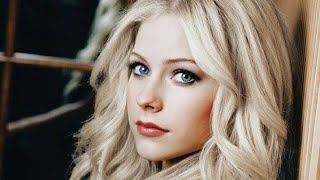 Avril Lavigne Biography in short