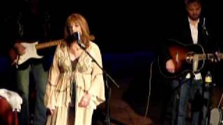 Patty Loveless, You Don't Even Know Who I Am chords