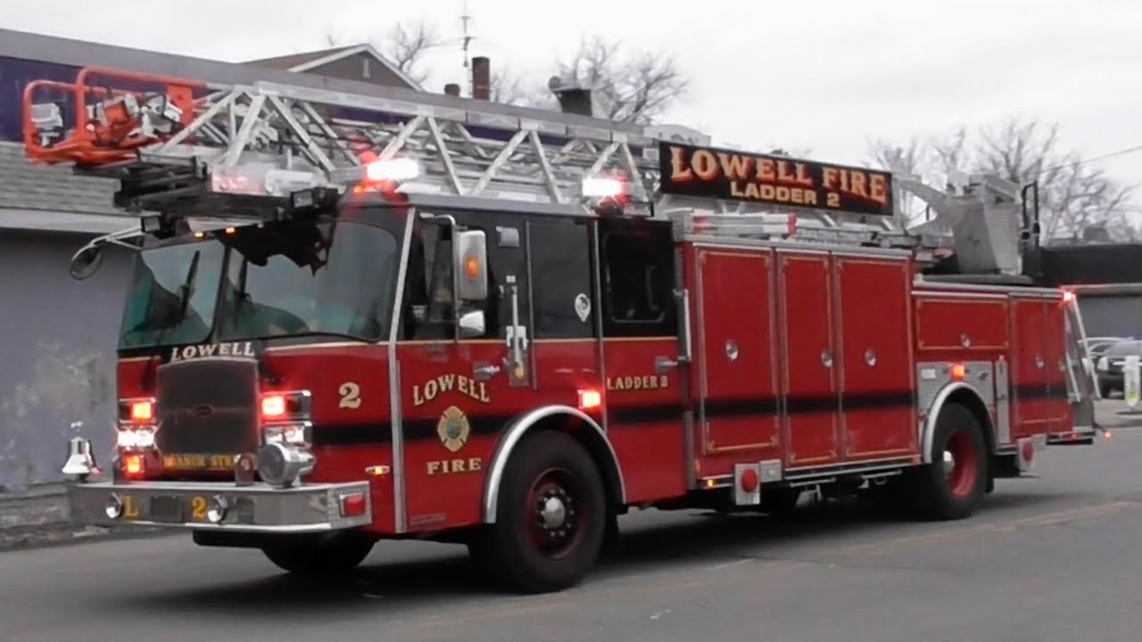 Lowell, MA Fire Department Ladder 2 Responding YouTube