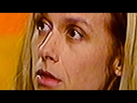 juana molina y adolfo castelo conversan sobre los perros.